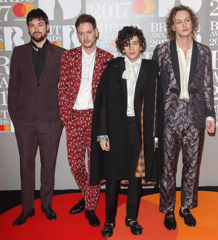 How tall is Matthew Healy