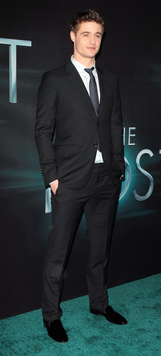 How tall is Max Irons
