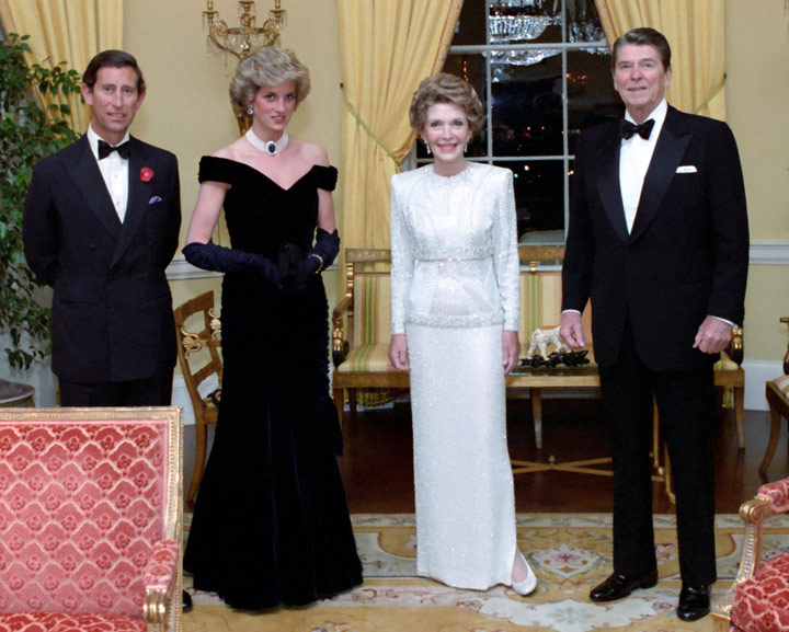 How tall is Nancy Reagan