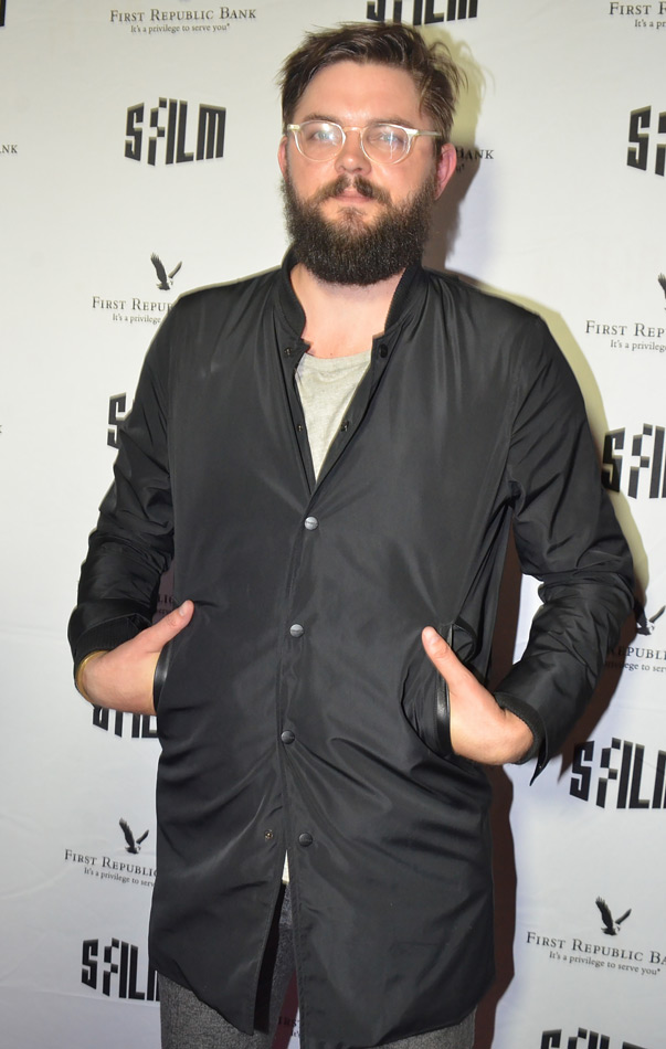 How tall is Nick Thune