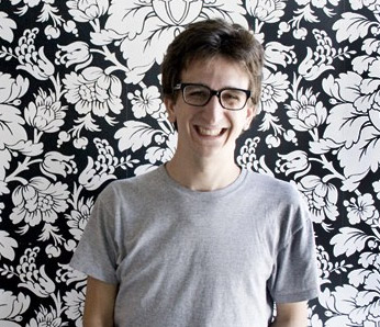 How tall is Paul Rust