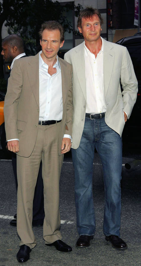 How tall is Ralph Fiennes