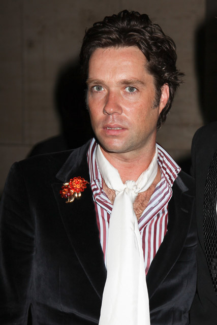 How tall is Rufus Wainwright