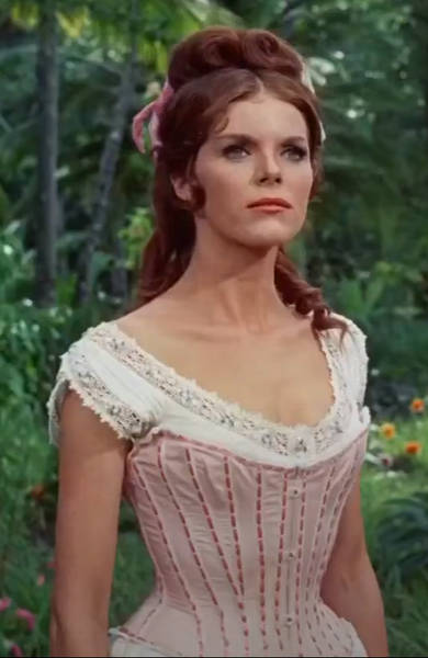 How tall is Samantha Eggar