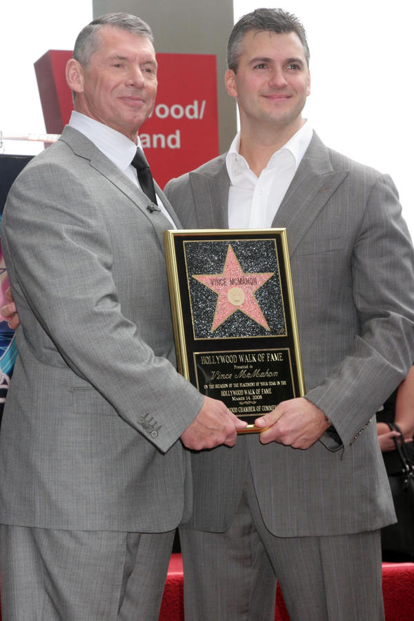 How tall is Shane McMahon