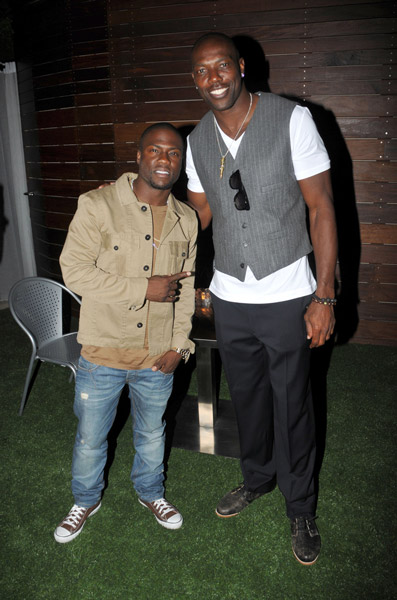 How tall is Terrell Owens