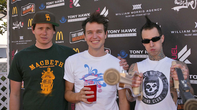 How tall is Tom DeLonge