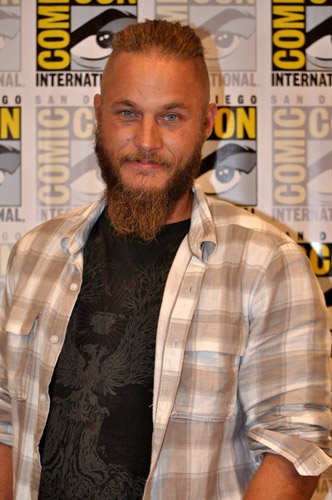 How tall is Travis Fimmel