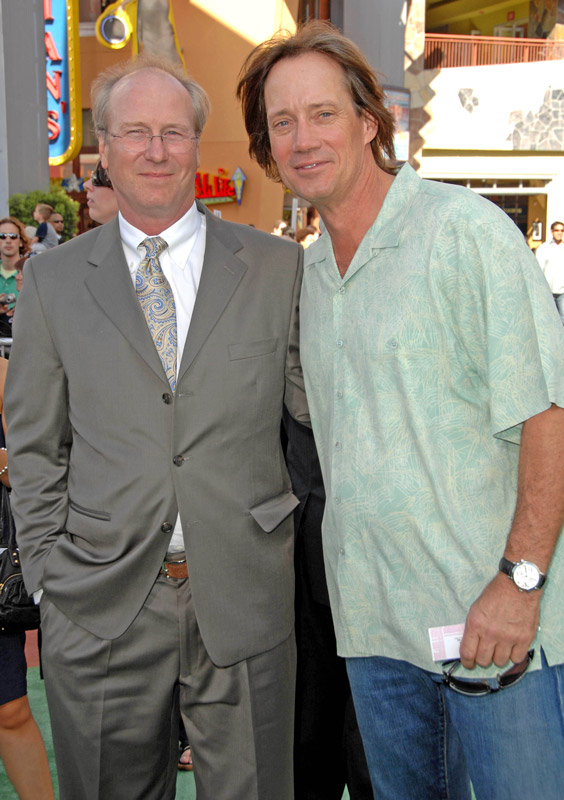 How tall is William Hurt